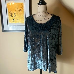 Vintage blue velvet high low quarter sleeve top